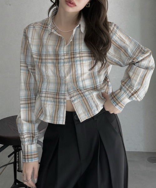 TREOVER(トレオーバー)の「抜け感たっぷりなショート丈チェックシャツ(シャツ/ブラウス・レディース・オフホワイト/ピンク/ブラウン/ブルー・FREE)」の6枚目の写真