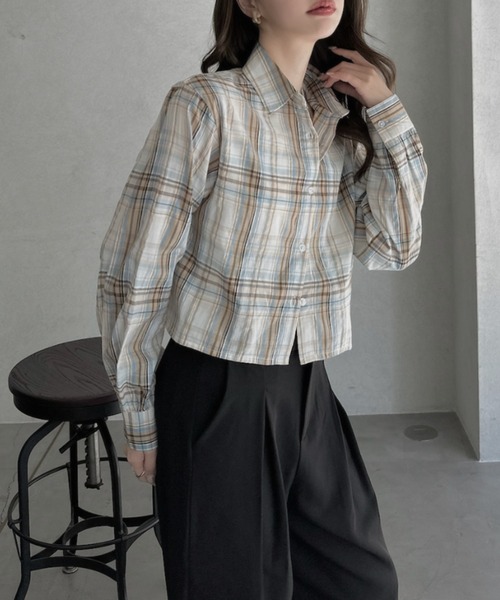 TREOVER(トレオーバー)の「抜け感たっぷりなショート丈チェックシャツ(シャツ/ブラウス・レディース・オフホワイト/ピンク/ブラウン/ブルー・FREE)」の17枚目の写真