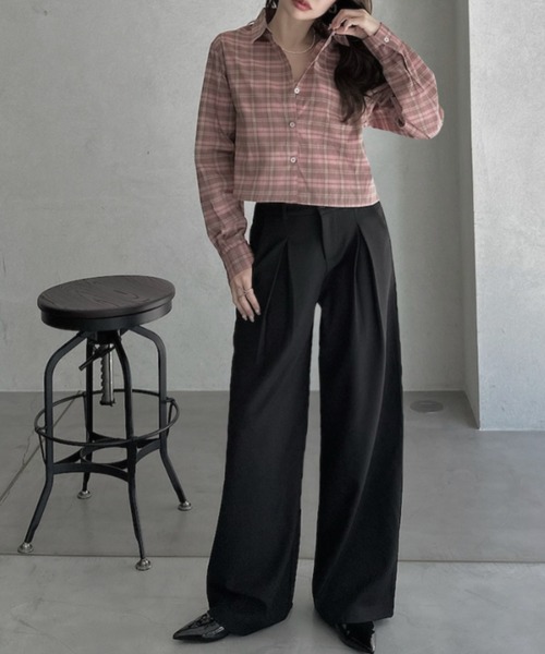 TREOVER(トレオーバー)の「抜け感たっぷりなショート丈チェックシャツ(シャツ/ブラウス・レディース・オフホワイト/ピンク/ブラウン/ブルー・FREE)」の13枚目の写真
