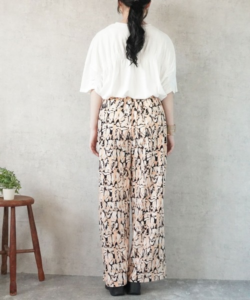 SELECT LEVERY(セレクトリベリー)の「ペイント柄イージーパンツ(その他パンツ・レディース・カーキ/ブラック/ベージュ・FREE)」の5枚目の写真