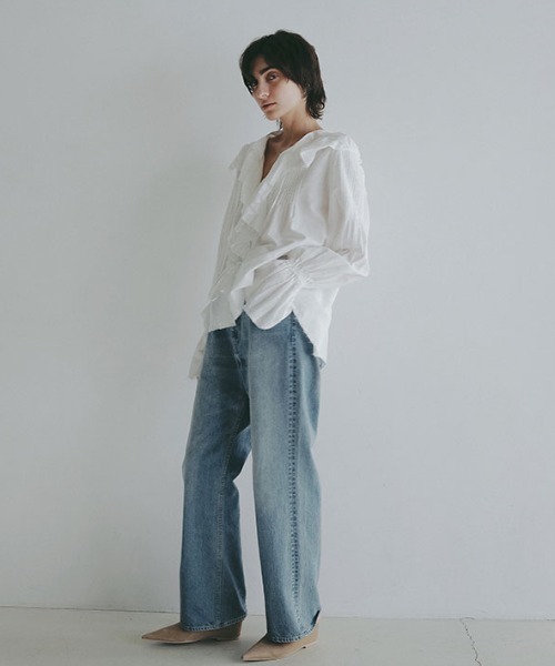 ETRE TOKYO(エトレトウキョウ)の「ハイライズストレートデニム(デニムパンツ・レディース・ブラック/ブルー・S/M)」の4枚目の写真