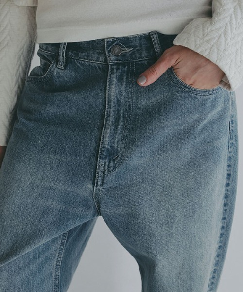 ETRE TOKYO(エトレトウキョウ)の「ハイライズストレートデニム(デニムパンツ・レディース・ブラック/ブルー・S/M)」の7枚目の写真