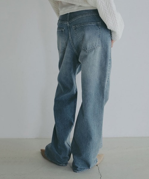 ETRE TOKYO(エトレトウキョウ)の「ハイライズストレートデニム(デニムパンツ・レディース・ブラック/ブルー・S/M)」の8枚目の写真