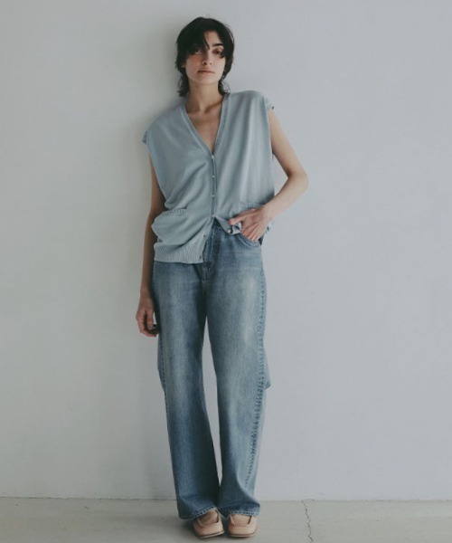 ETRE TOKYO(エトレトウキョウ)の「ハイライズストレートデニム(デニムパンツ・レディース・ブラック/ブルー・S/M)」の10枚目の写真