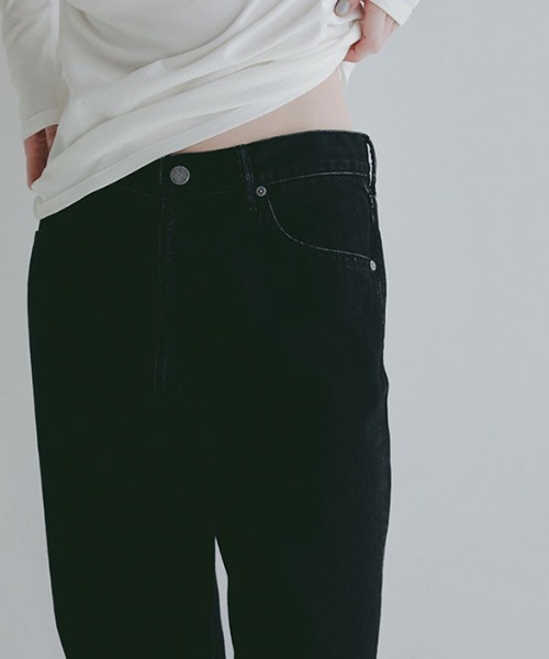 ETRE TOKYO(エトレトウキョウ)の「ハイライズストレートデニム(デニムパンツ・レディース・ブラック/ブルー・S/M)」の13枚目の写真