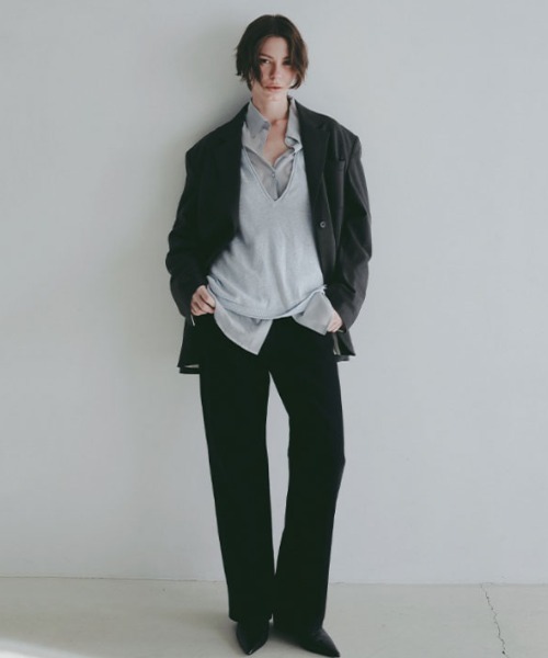 ETRE TOKYO(エトレトウキョウ)の「ハイライズストレートデニム(デニムパンツ・レディース・ブラック/ブルー・S/M)」の15枚目の写真