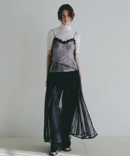 ETRE TOKYO(エトレトウキョウ)の「ハイライズストレートデニム(デニムパンツ・レディース・ブラック/ブルー・S/M)」の16枚目の写真