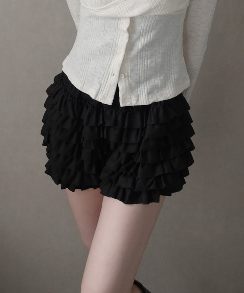 Doula Doula（ドゥーラドゥーラ）の「ティアードフリルショートパンツ（その他パンツ・レディース・ブラック/ホワイト・FREE）」の19枚目の写真