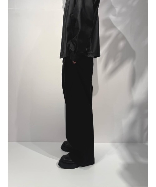 onegravity（ワングラビティ）の「onegravity / ユーティリティ タックワイドパンツ（その他パンツ・メンズ・ブラック/オフホワイト・MEDIUM/SMALL/LARGE）」の9枚目の写真