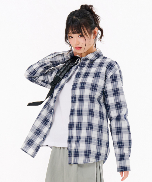 CHASECULT（チェイスカルト）の「共用ポプリンチェックシャツ-FARU5412B04（シャツ/ブラウス・メンズ・ネイビー・90/100/95/105）」の2枚目の写真