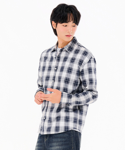 CHASECULT（チェイスカルト）の「共用ポプリンチェックシャツ-FARU5412B04（シャツ/ブラウス・メンズ・ネイビー・90/100/95/105）」の4枚目の写真