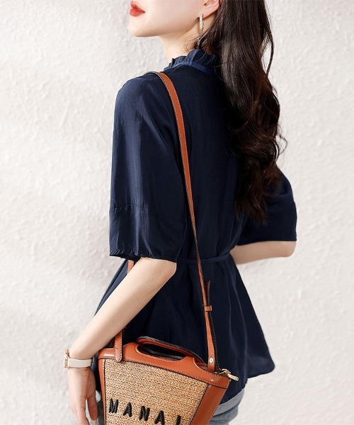 ONEP STAR（ワンピスター）の「ウエストマーク×フリルネックブラウス（シャツ/ブラウス・レディース・ネイビー・MEDIUM/X-LARGE/LARGE）」の6枚目の写真
