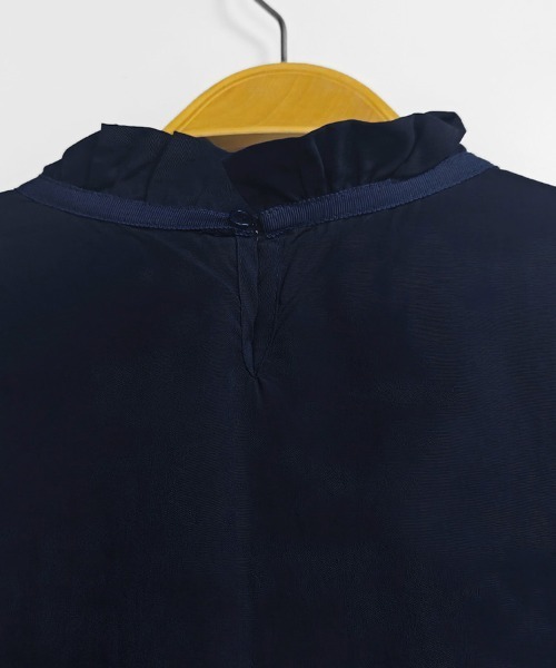 ONEP STAR（ワンピスター）の「ウエストマーク×フリルネックブラウス（シャツ/ブラウス・レディース・ネイビー・MEDIUM/X-LARGE/LARGE）」の14枚目の写真