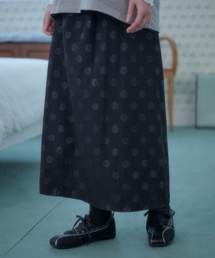ambler（エムブラー）の「ドットスカート フレア マキシ ロングスカート ASK401(ブラック)（スカート）」