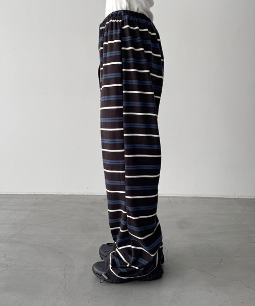 CANAL JEAN（キャナルジーン）の「Lakey Park　ボーダーイージーパンツ（その他パンツ・レディース・チャコールグレー/アイボリー・ONE SIZE）」の12枚目の写真