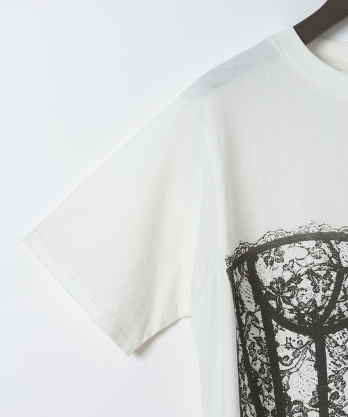eL（エル）の「【eL】Bustier Print TEE/668742（Tシャツ/カットソー・レディース・ブラック系その他/ホワイト系その他・FREE）」の18枚目の写真