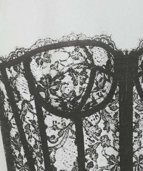 eL（エル）の「【eL】Bustier Print TEE/668742（Tシャツ/カットソー・レディース・ブラック系その他/ホワイト系その他・FREE）」の21枚目の写真
