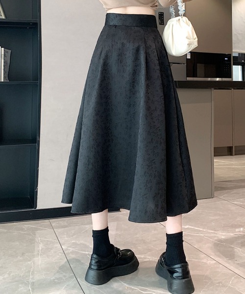 2ly2(トゥーリートゥー)の「フレアスカート ロング レディース 花柄 ジャガード ウエストリボン Aライン ミモレ丈 裏地付き ブラック(スカート・レディース・ブラック・FREE)」の3枚目の写真
