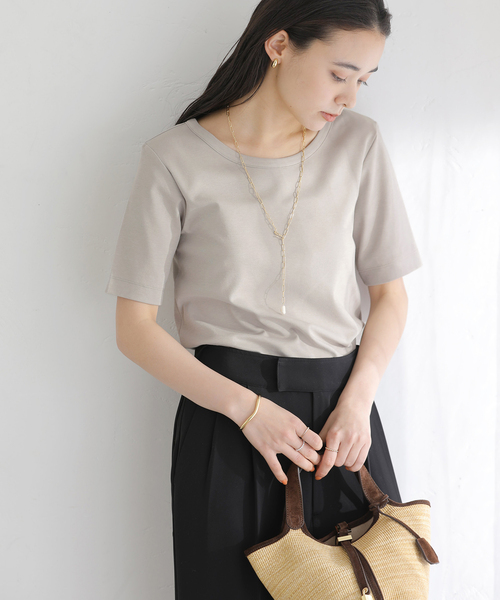 La TOTALITE(ラトータリテ)の「【洗える】接触冷感クルーネックカットソー(Tシャツ/カットソー・レディース・チャコールグレー/キャメル/ホワイト・FREE)」の19枚目の写真