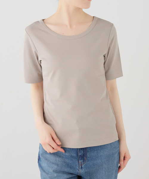 La TOTALITE(ラトータリテ)の「【洗える】接触冷感クルーネックカットソー(Tシャツ/カットソー・レディース・チャコールグレー/キャメル/ホワイト・FREE)」の9枚目の写真