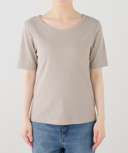 La TOTALITE(ラトータリテ)の「【洗える】接触冷感クルーネックカットソー(Tシャツ/カットソー・レディース・チャコールグレー/キャメル/ホワイト・FREE)」の10枚目の写真