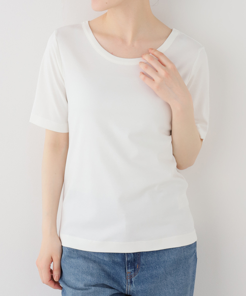 La TOTALITE(ラトータリテ)の「【洗える】接触冷感クルーネックカットソー(Tシャツ/カットソー・レディース・チャコールグレー/キャメル/ホワイト・FREE)」の12枚目の写真