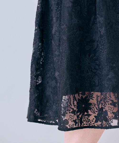 Audie a Muses(オーディアミューズ)の「刺繍レースシャツワンピース(ワンピース・レディース・オフホワイト/ブラック・38/40/42)」の20枚目の写真