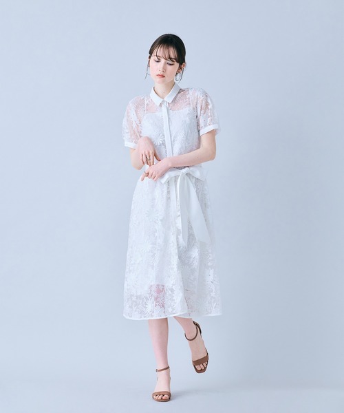 Audie a Muses(オーディアミューズ)の「刺繍レースシャツワンピース(ワンピース・レディース・オフホワイト/ブラック・38/40/42)」の21枚目の写真