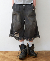 DESTROYED DENIM SHORTS BLACK