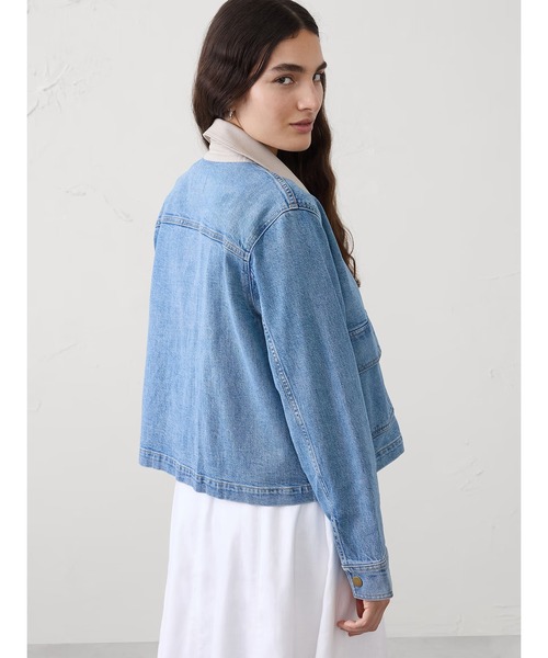 BANANA REPUBLIC FACTORY STORE(バナナリパブリック ファクトリーストア)の「BANANA REPUBLIC FACTORY STORE デニム バーン ジャケット(デニムジャケット・レディース・ライトインディゴブルー・M/S/XS/L)」の4枚目の写真