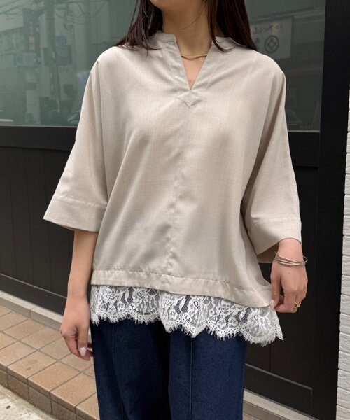 Jena espace merveilleux(ジェナ エスパスメルヴェイユ)の「【着るだけなのに、サマになる】リネンライク裾レースブラウス(シャツ/ブラウス・レディース・ネイビー/ベージュ/アイボリー・FREE)」の12枚目の写真