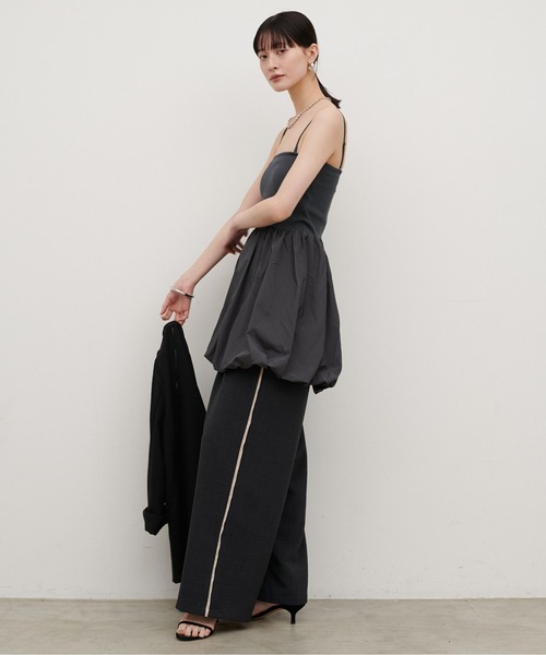 LARUTA（ラルータ）の「【LARUTA】［Web限定］カップ付き異素材バルーンキャミ（キャミソール・レディース・ホワイト系その他/ブラック/チャコールグレー/オフホワイト・FREE）」の6枚目の写真