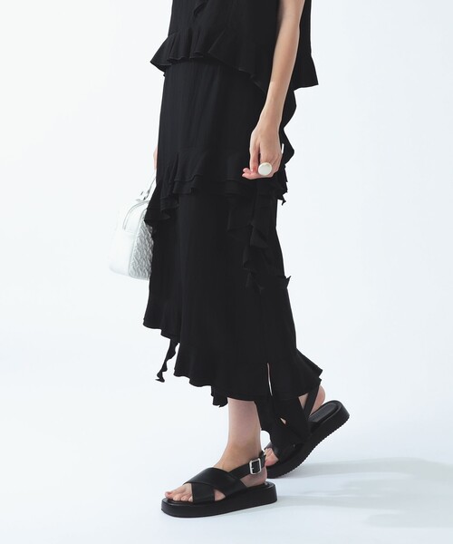 Ray BEAMS(レイビームス)の「【8/6 再値下げ】アシンメトリー ラッフル スカート(スカート・レディース・ブラック/クリーム・1/0)」の6枚目の写真