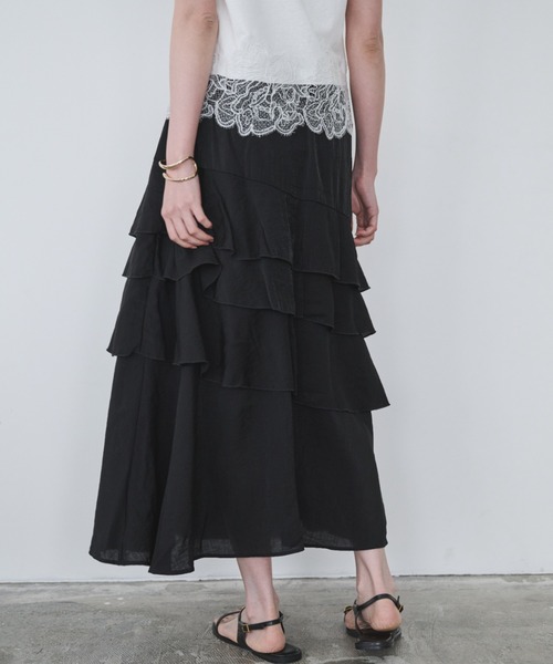 Anclear oui(アンクリアウィ)の「フリルロングSK(スカート・レディース・White/Black・F)」の1枚目の写真