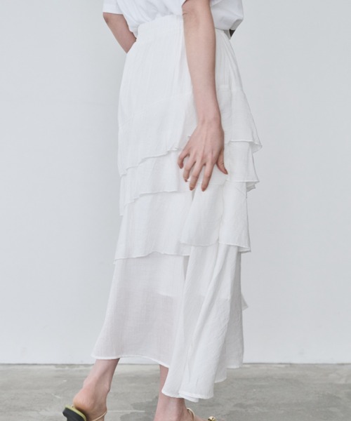 Anclear oui(アンクリアウィ)の「フリルロングSK(スカート・レディース・White/Black・F)」の14枚目の写真