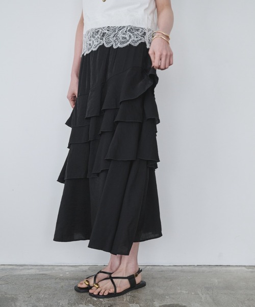 Anclear oui(アンクリアウィ)の「フリルロングSK(スカート・レディース・White/Black・F)」の17枚目の写真