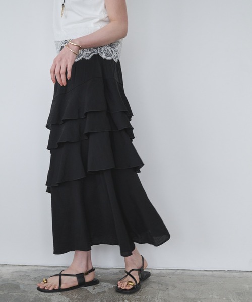 Anclear oui(アンクリアウィ)の「フリルロングSK(スカート・レディース・White/Black・F)」の18枚目の写真