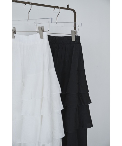 Anclear oui(アンクリアウィ)の「フリルロングSK(スカート・レディース・White/Black・F)」の7枚目の写真