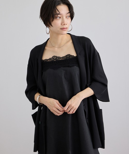 SALON adam et rope'(サロン アダム エ ロペ)の「クールニットハーフスリーブジャケット(テーラードジャケット・レディース・ブラック/キナリ・FREE)」の2枚目の写真