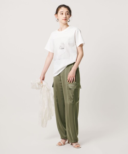 UNITED ARROWS（ユナイテッドアローズ）の「サテン クリーン ポケット パンツ ‐ウォッシャブル‐（カーゴパンツ・レディース・オリーブ/ネイビー・36/38/34）」の22枚目の写真