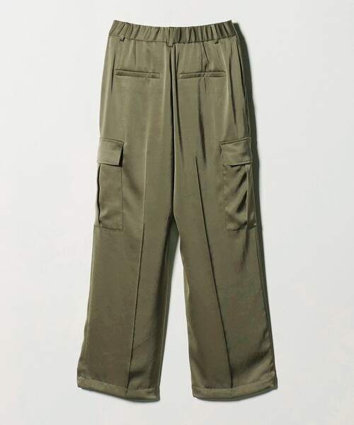 UNITED ARROWS（ユナイテッドアローズ）の「サテン クリーン ポケット パンツ ‐ウォッシャブル‐（カーゴパンツ・レディース・オリーブ/ネイビー・36/38/34）」の4枚目の写真