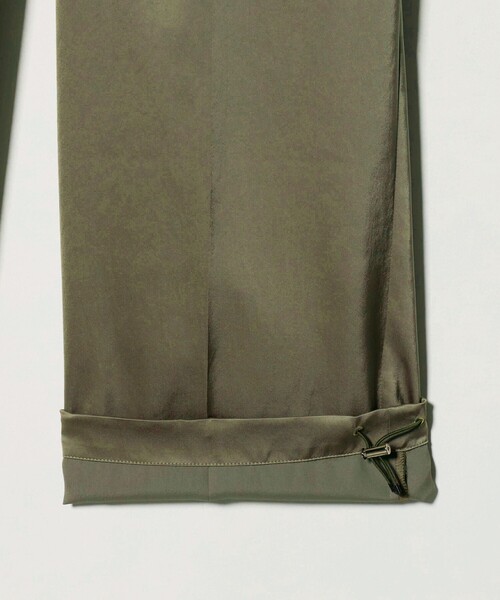 UNITED ARROWS（ユナイテッドアローズ）の「サテン クリーン ポケット パンツ ‐ウォッシャブル‐（カーゴパンツ・レディース・オリーブ/ネイビー・36/38/34）」の11枚目の写真