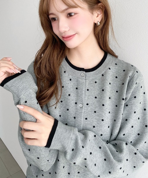 moment+(モーメントプラス)の「配色レイヤードライクドットジャガードニットカーディガン(カーディガン/ボレロ・レディース・杢グレー/アイボリー/ブラック・M)」の15枚目の写真