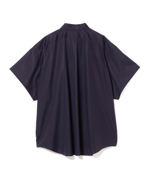 International Gallery BEAMS(インターナショナルギャラリービームス)の「TOO SOON TO KNOW / 5XL オーバーサイズ ソリッド ショートスリーブ シャツ(シャツ/ブラウス・メンズ・ネイビー・ONE SIZE)」の4枚目の写真