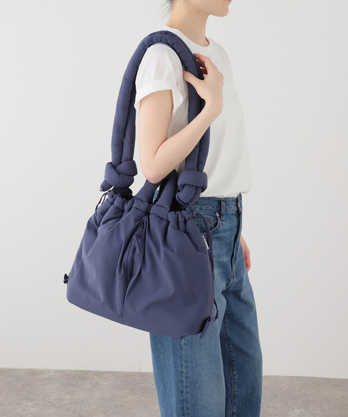 OLEND（オレンド）の「【WEB＋一部店舗限定】OLEND / オレンド ONA SOFT BAG（ショルダーバッグ・レディース・ネイビー/グリーン/ブルー/オレンジ/アイボリー/レッド・FREE）」の15枚目の写真