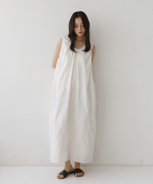  hellam（へラム）の「ギャザーデザイン刺繍ワンピース（ワンピース・レディース・アイボリー/ブラック・FREE）」の18枚目の写真