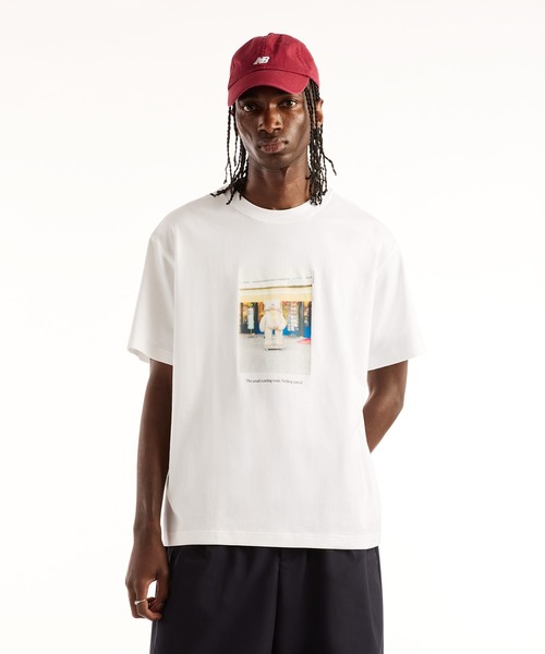 NEW BALANCE(ニューバランス)の「NB GREY グラフィックフォトショートスリーブTシャツ(Tシャツ/カットソー・メンズ・チャコールグレー/ホワイト/グレイッシュブルー・MEDIUM/X-LARGE/LARGE/SMALL/XX-LARGE)」の17枚目の写真