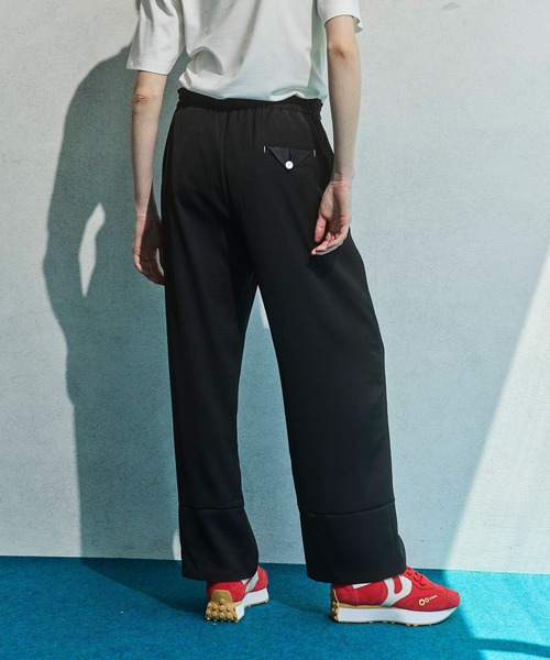 OMMO（オーエムエムオー）の「SATIN STRAIGHT PT（その他パンツ・レディース・ブラック/ブラウン/オフホワイト・36/38）」の16枚目の写真