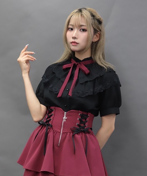 NIBBLE POISON（ニブルポイズン）の「バタフライレースフリルＢＬ（シャツ/ブラウス・レディース・ホワイト/パープル/ブラック・MEDIUM）」の2枚目の写真