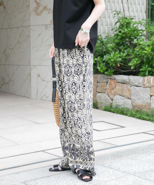 ITEMS URBANRESEARCH(アイテムズ アーバンリサーチ)の「プリントイージーパンツ(その他パンツ・レディース・グレー/オレンジ/グリーン/オフホワイト/ブラウン・FREE)」の21枚目の写真